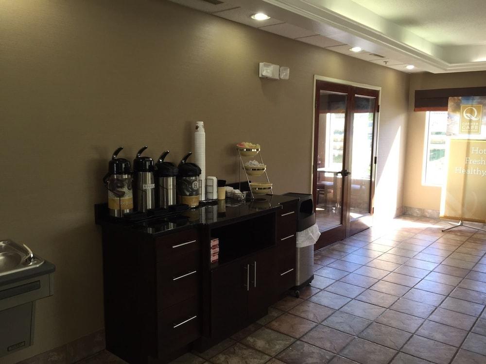 Spark By Hilton Wytheville East Main Street Eksteriør bilde