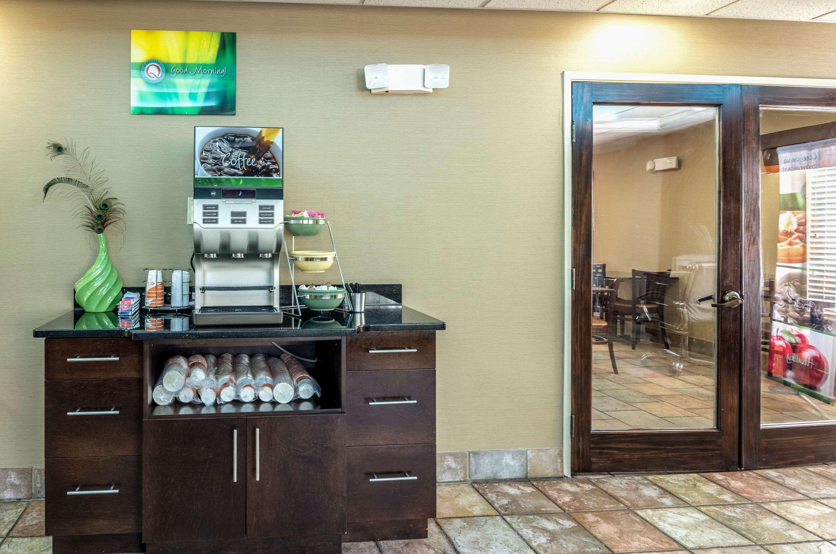 Spark By Hilton Wytheville East Main Street Eksteriør bilde