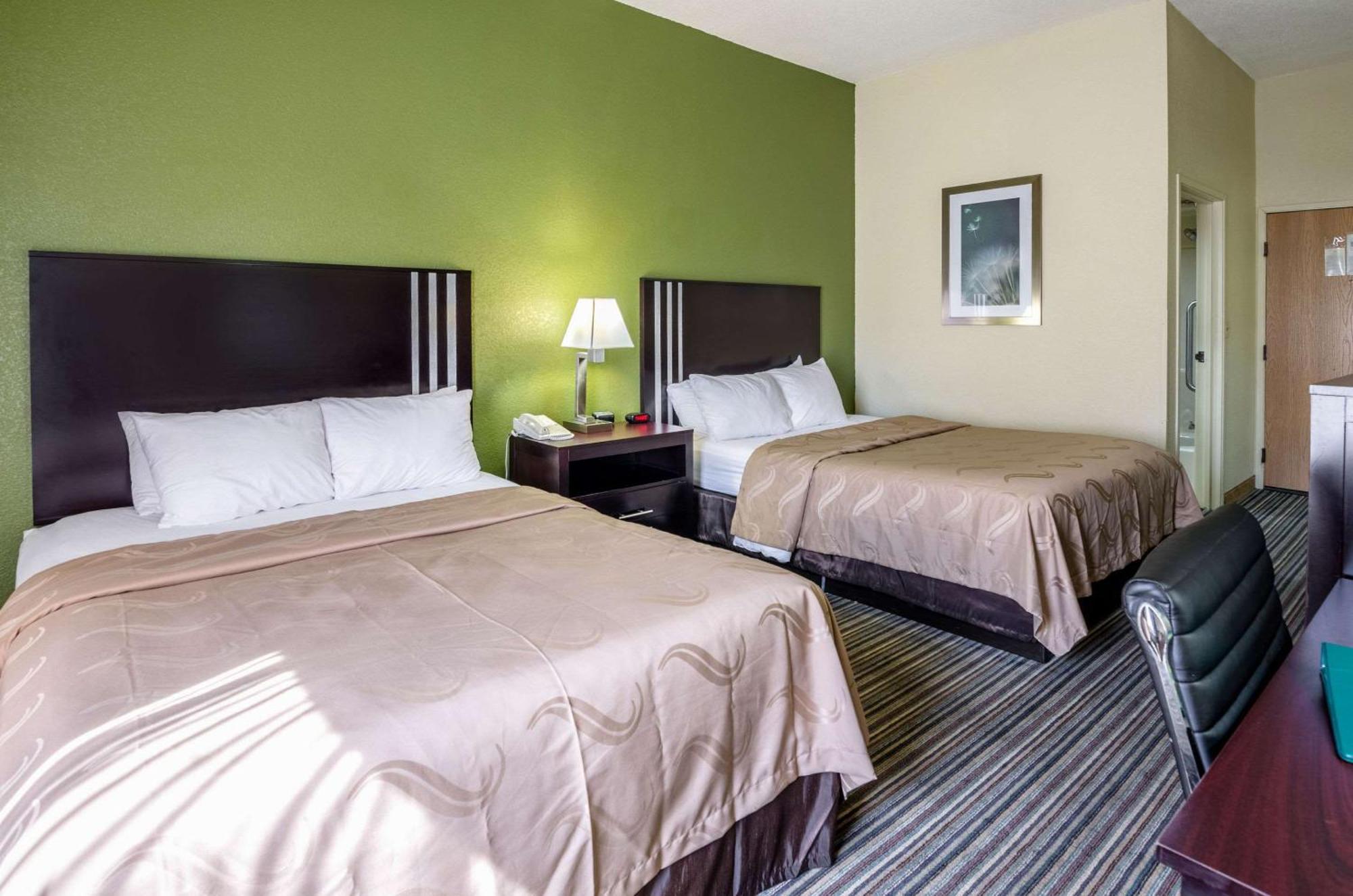 Spark By Hilton Wytheville East Main Street Eksteriør bilde