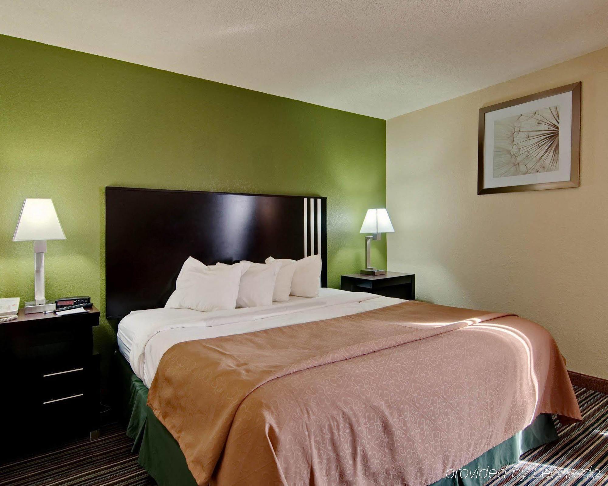 Spark By Hilton Wytheville East Main Street Eksteriør bilde