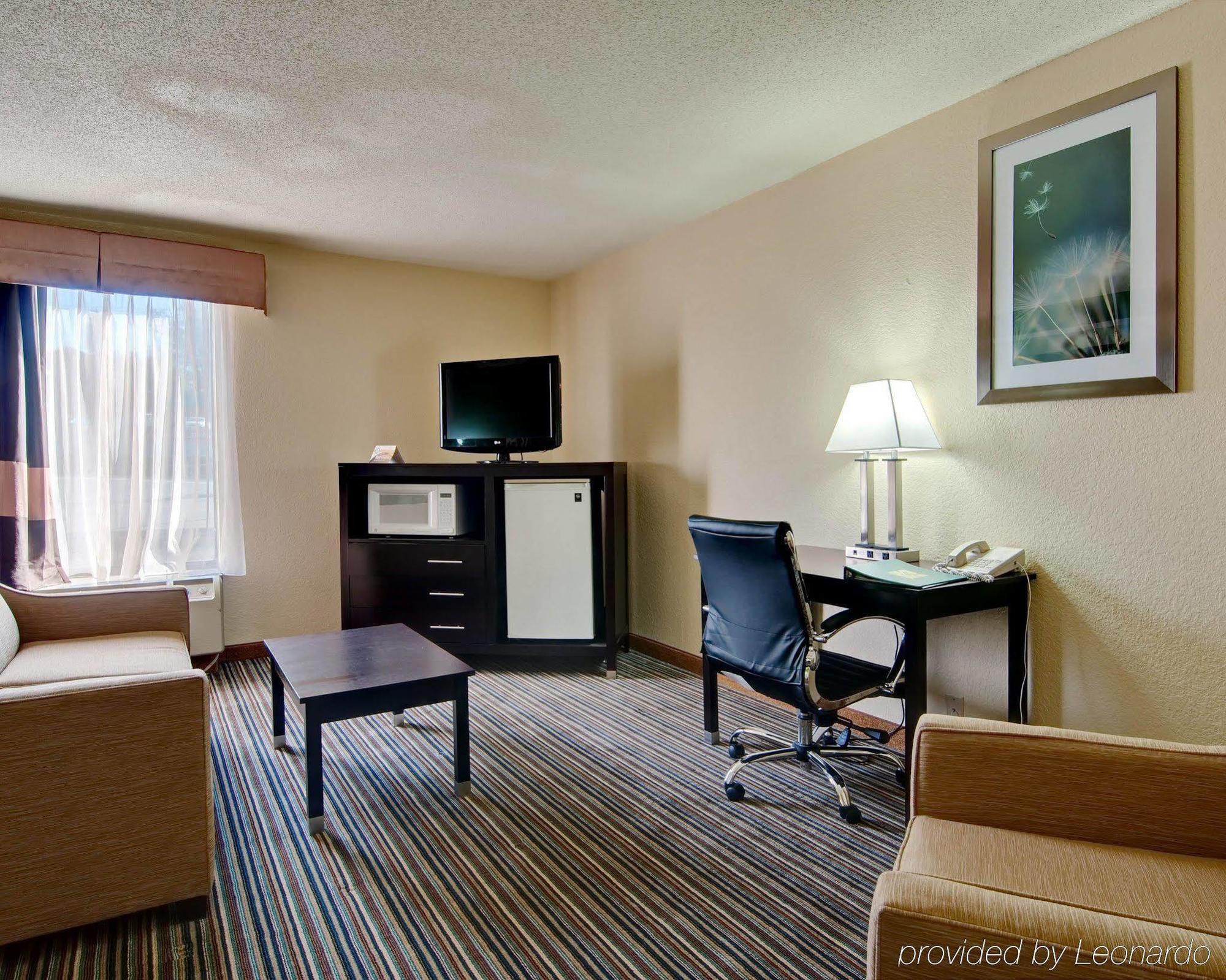 Spark By Hilton Wytheville East Main Street Eksteriør bilde
